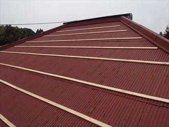 等間隔に設置した下地