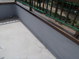 立ち上がりと笠木