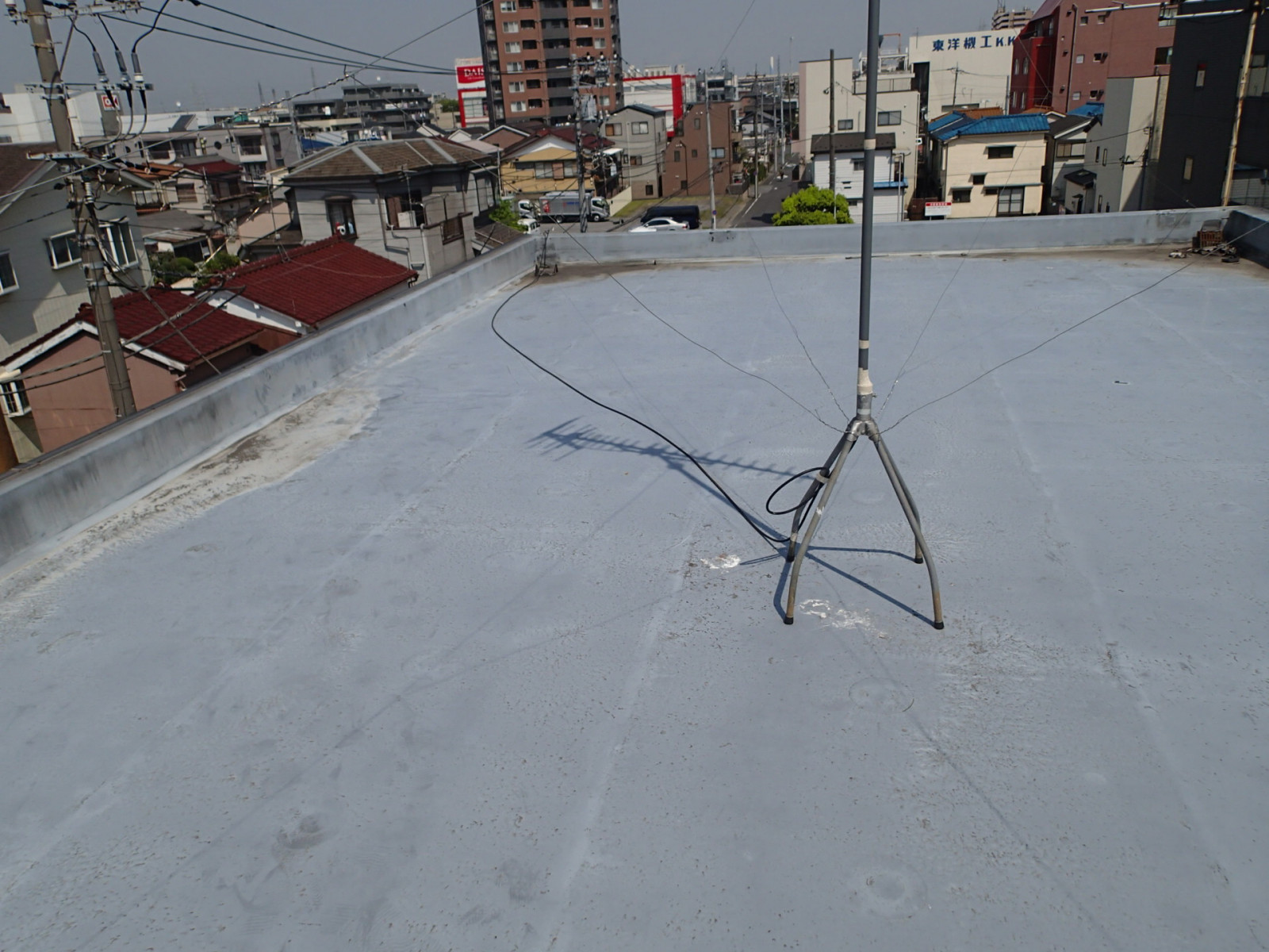 シート防水が劣化した陸屋根