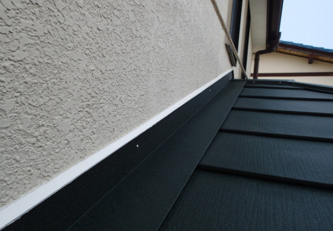 コーキングを充填