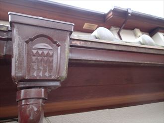 長生村長柄町国府里にて雨樋に不具合が発生、雨漏りの原因となる前に交換工事をご提案