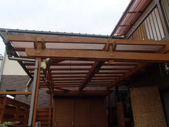 ポリカーボネートの屋根