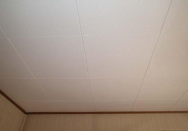 天井の塗装で雨染みが改善されました