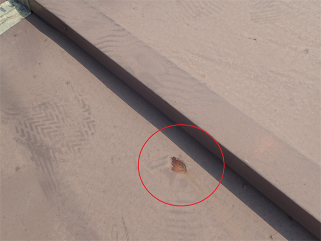 錆びによる穴あき