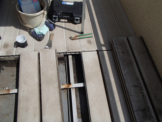 床面の調査の様子