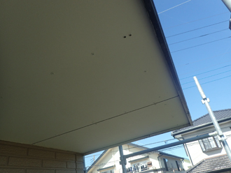 軒天にはケイカル板を使用