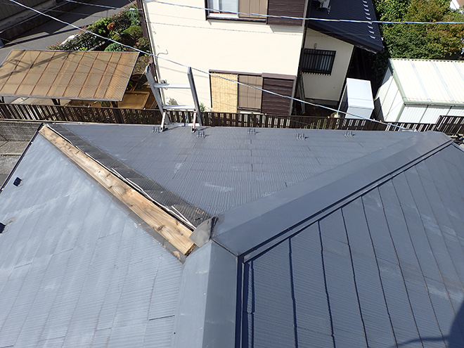 棟板金交換工事施工前