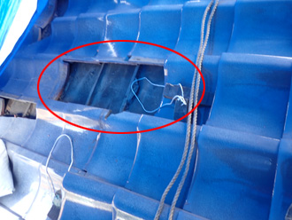 足柄上郡大井町金子で風による被害で瓦の割れや剥がれによる雨漏り