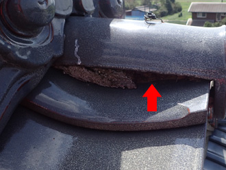 棟の漆喰剥がれ