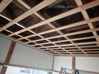 天井の骨組み