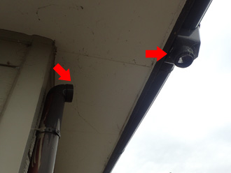 小田原市飯田岡の強風被害で外れてた雨樋（縦樋）の調査