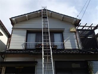 浦安市富士見の切妻屋根