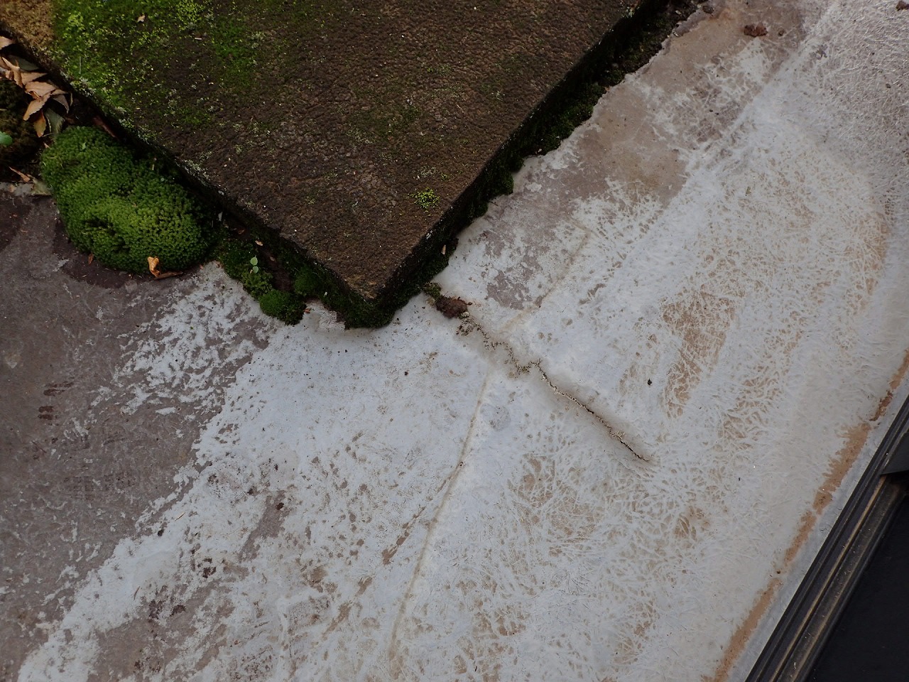 床面のクラック