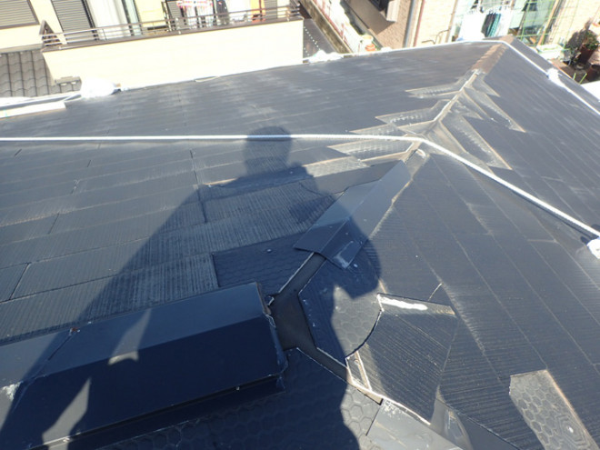 スレートが剥がれている