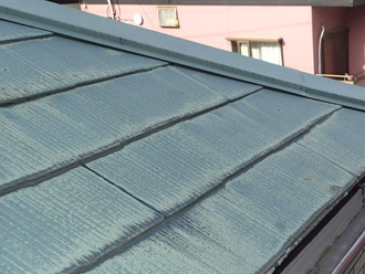 下屋にはスレートが使われている