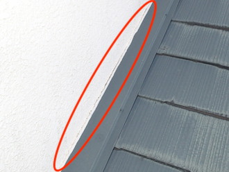 外壁と下屋の取り合い部に隙間