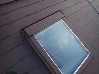 千葉市緑区あすみが丘にてVELUX製の天窓からの雨漏り補修調査を実施