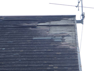 スレートが剥がれています