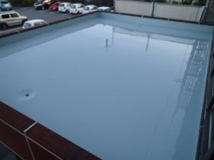 DSカラーを塗布しトップコートで仕上げます