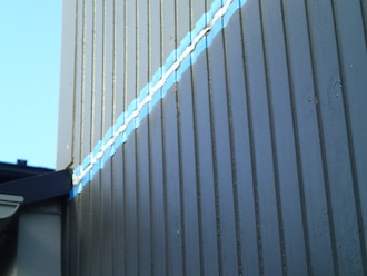 サイディングのコーキング補修