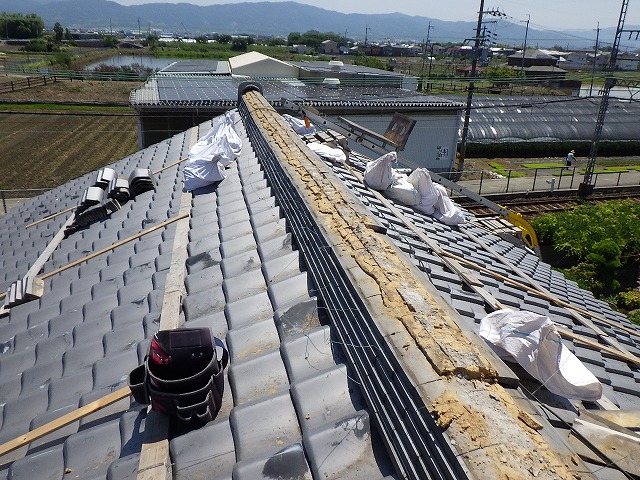 修理中　本棟　上面