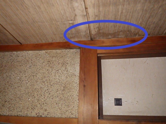 大阪市平野区にて、和瓦屋根からの雨漏り調査を行いました