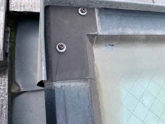 トップライト　クラック