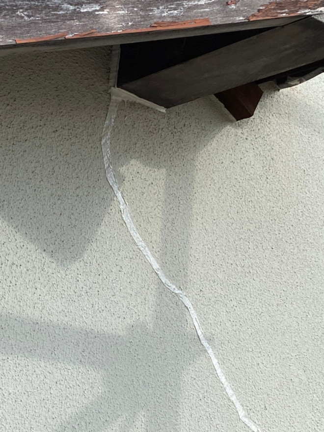 外壁クラック補修後