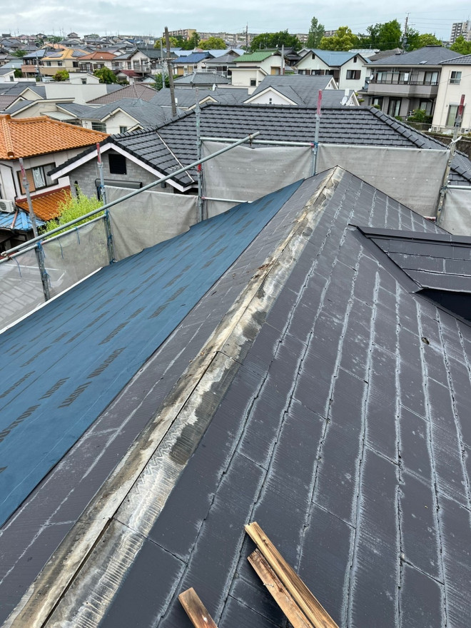 春日井市のカラーベストにカバー工法