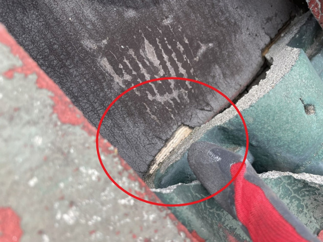 防水シート破損