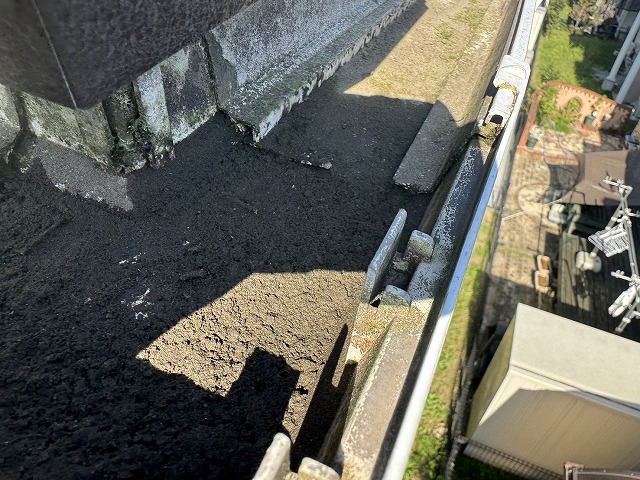 久喜市　屋根 瓦 雨樋 波板 外装 外壁 破風板 軒天 棟板金 谷板金 棟瓦 漆喰