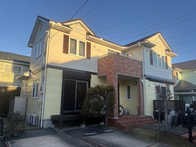 久喜市南栗橋の木造二階建て住宅で行った劣化した雨樋の交換工事