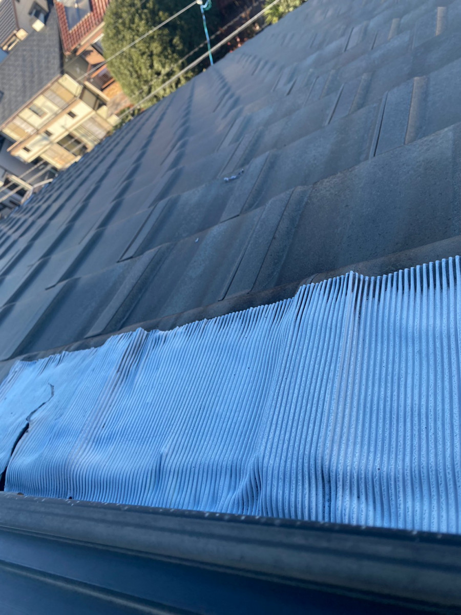 トップライトのエプロン穴あき