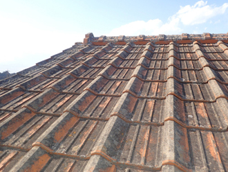 部分的な屋根の葺き直しで雨漏りを解消しました