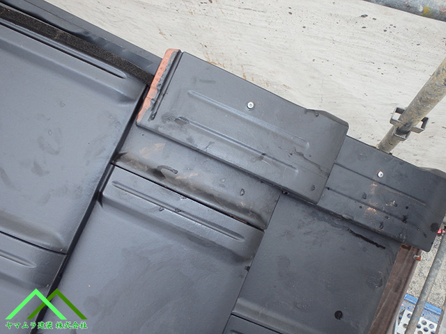 ケラバ袖瓦の取り付け