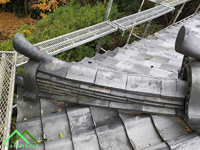 転倒防止で針金縛り