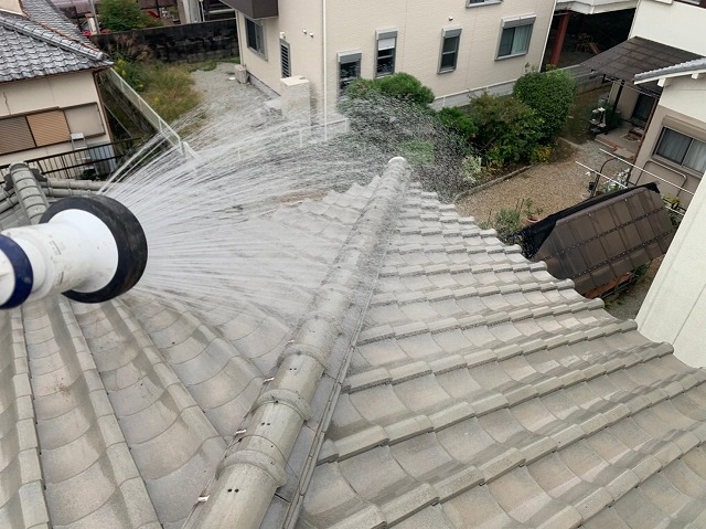 屋根散水状況（隅棟）