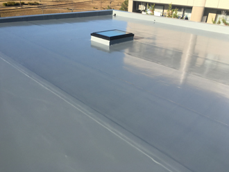 笠木交換工事と陸屋根のウレタン防水工事を行いました