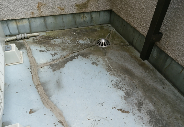 バルコニー床の傷み