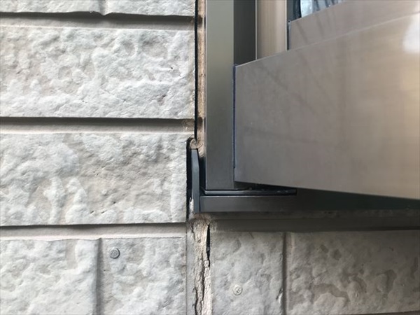 外壁シーリング（コーキング）の劣化が雨漏りにつながります！