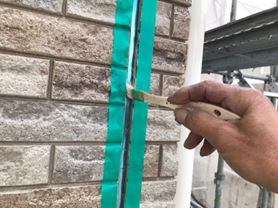 プライマーを塗布