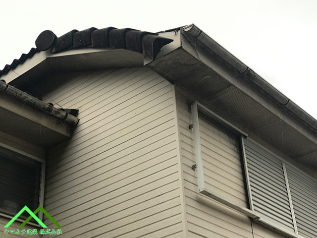 ケラバ瓦が落下気味