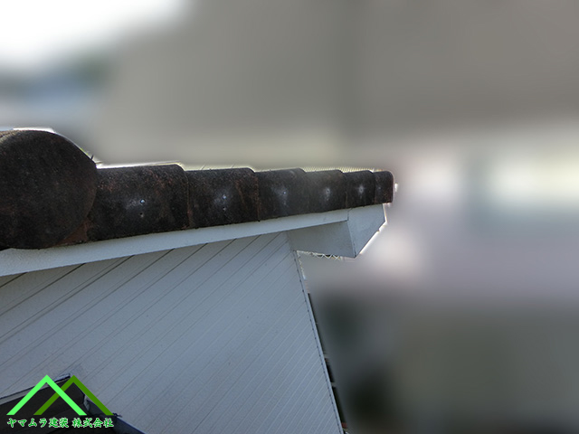 外側からビス打ち