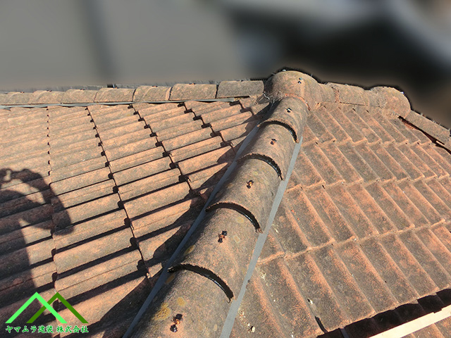 棟の正面もコーキング