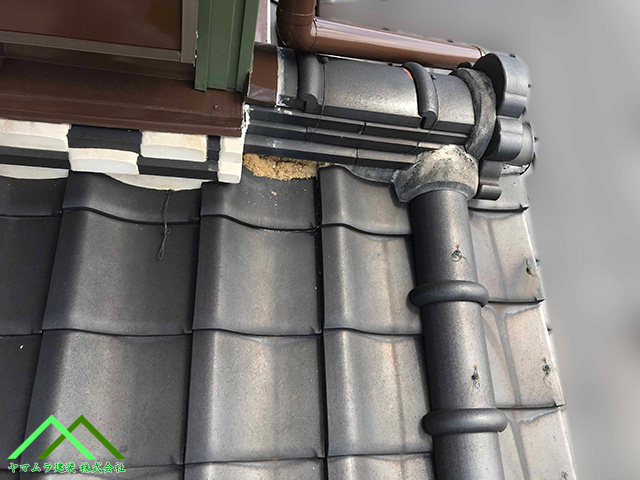 差し掛け屋根棟部