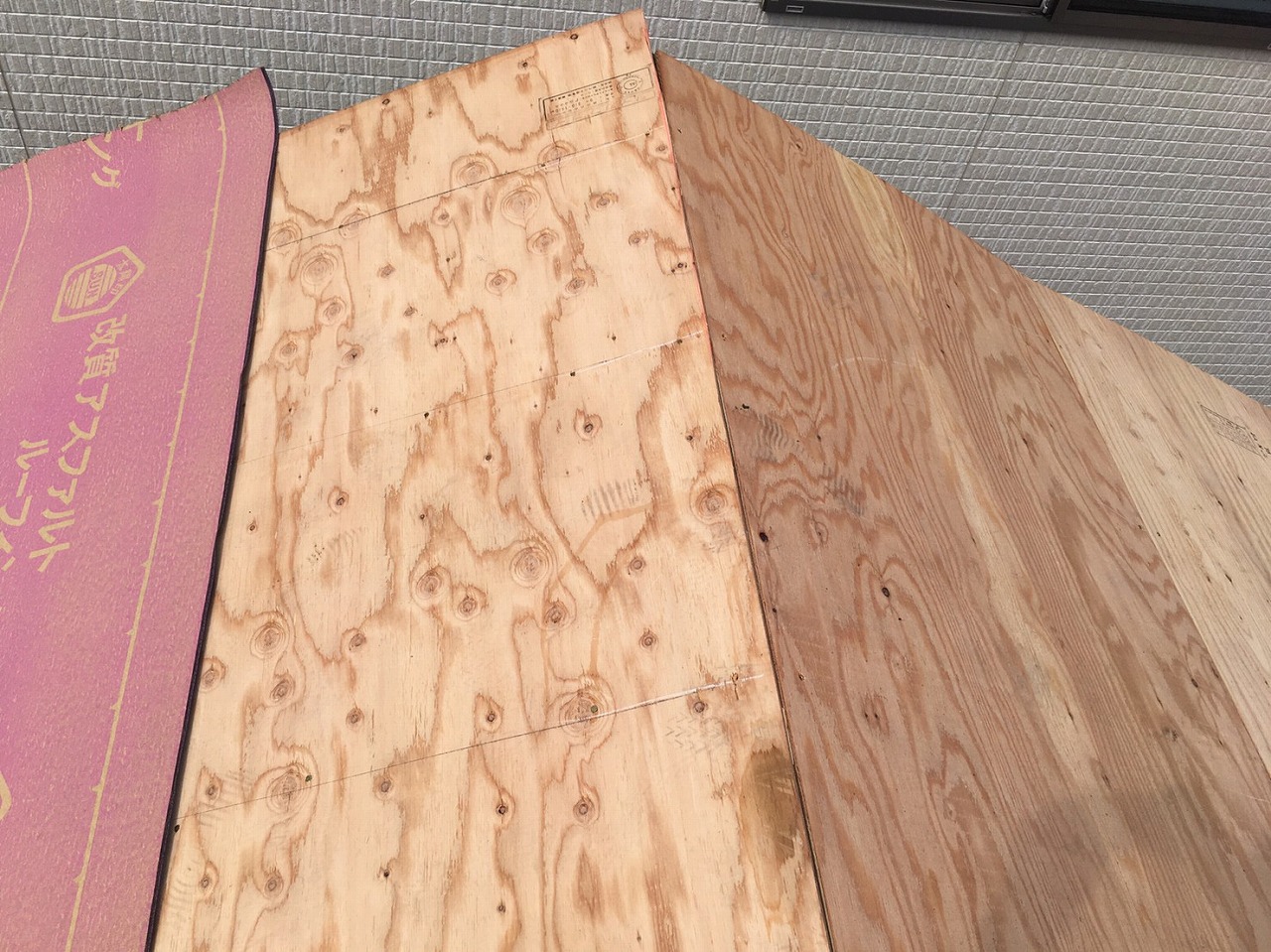 屋根下地木工事状況