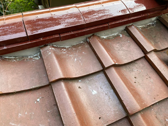 棟取り直し工事　漆喰と熨斗瓦の設置