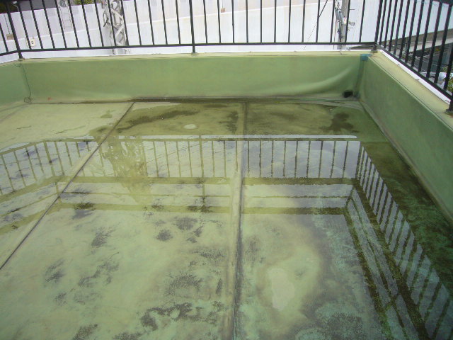 茨木市で雨漏りの連絡を頂き防水工事を行いました