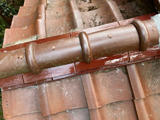 棟取り直し工事　冠瓦設置