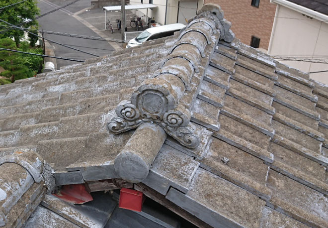 足立区西伊興にお住まいの方より雨漏りのご相談、お住まいの点検を実施